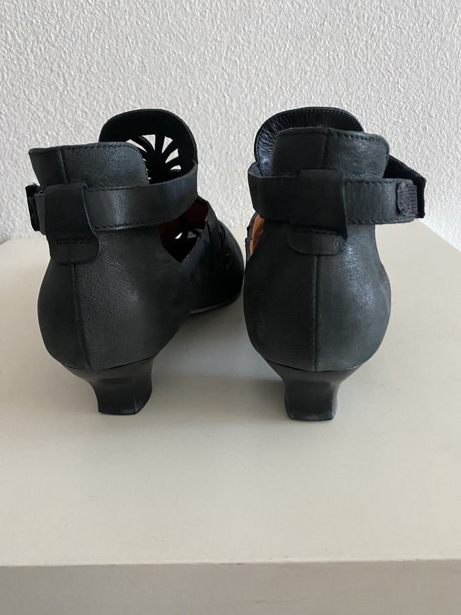 Scarpe da donna: Think Sandale Pumps Gr. 40 – Usato da Biel-Benken BL venduto da PANORMUS 2