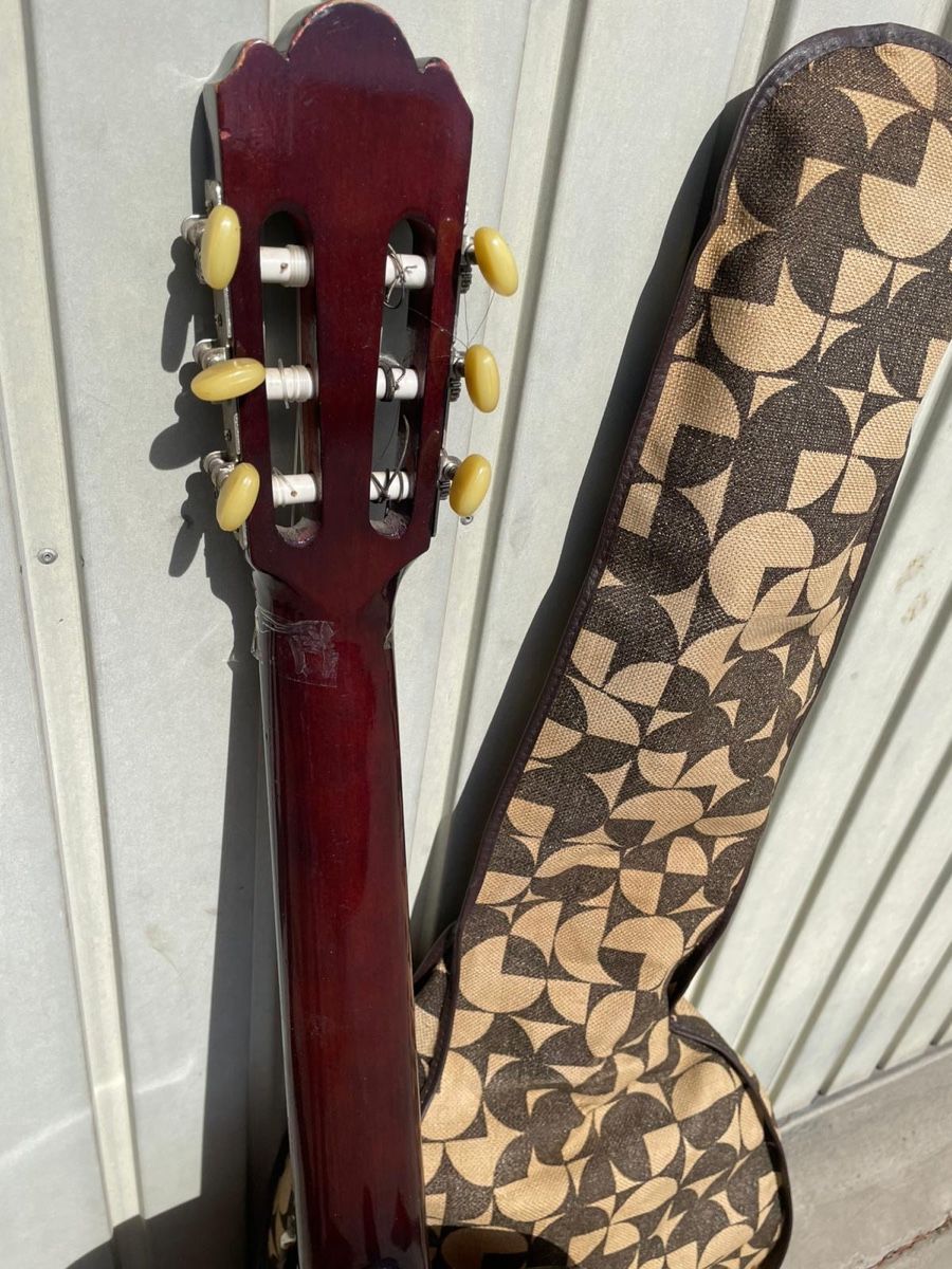 Instruments de musique: Ariana Gitarre – D'occasion à Schaffhausen par pinca19 3