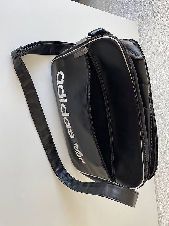 Taschen: Sac Adidas – Neu und originalverpackt aus Gland von Khazmur1 2