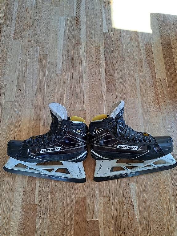 Patins à glace: Bauer Goalieschlittschuhe – D'occasion à Oberburg par Tornados1 4