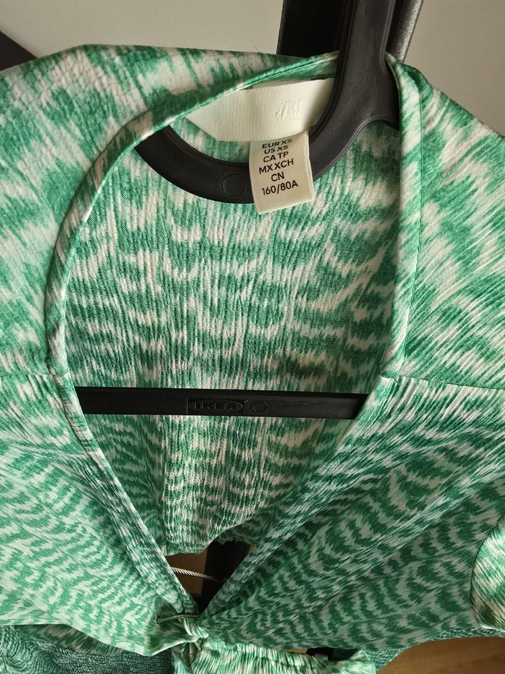 H&M Lotti di vestiti: 3 wunderschöne Sommerkleider in XS – Usato da Wolfwil venduto da chipsyyy 5