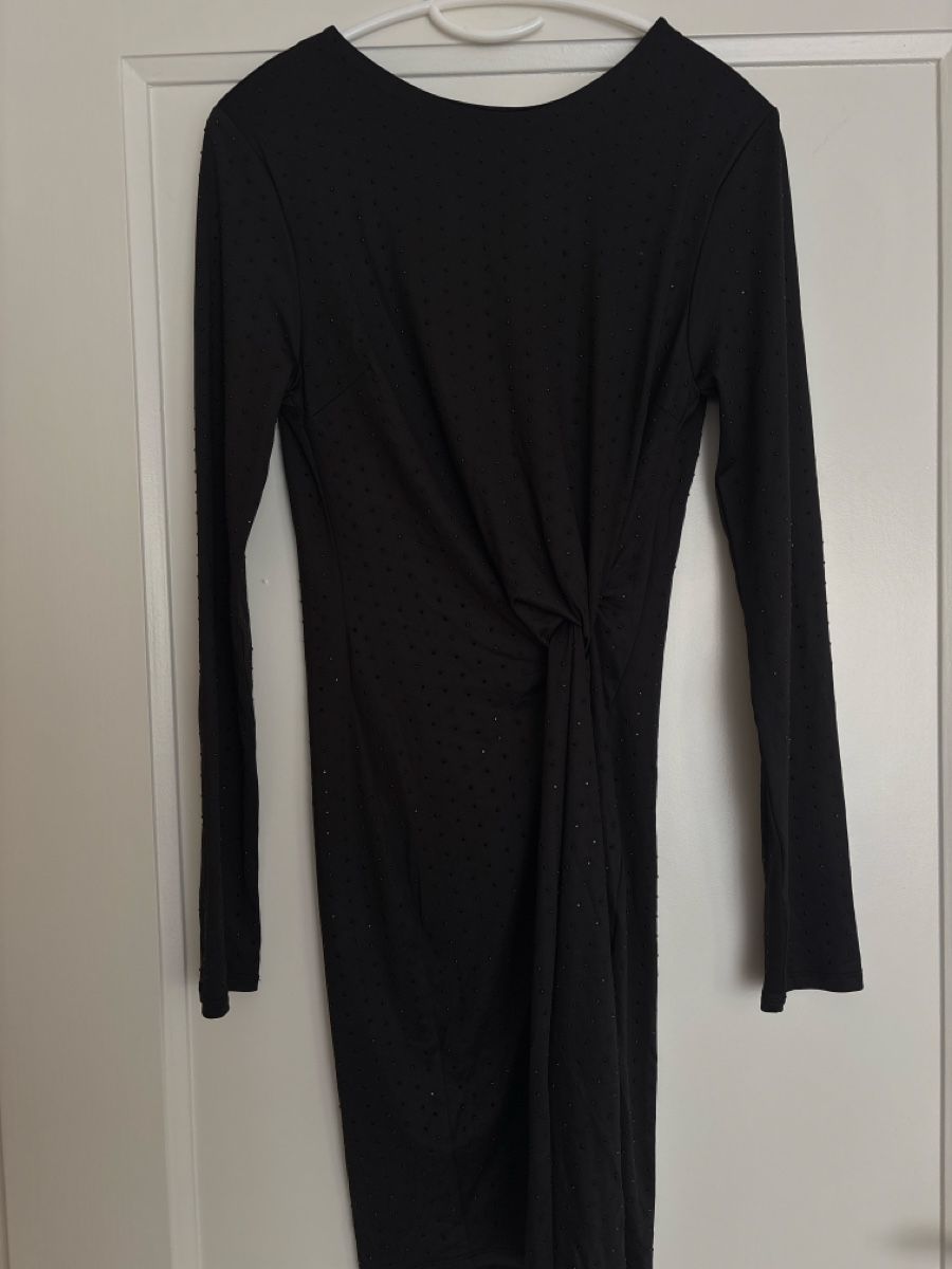 H&M Vestiti: Schwarzes Abendkleid H&M – Nuovo (secondo la descrizione) da Zürich venduto da M.dxc