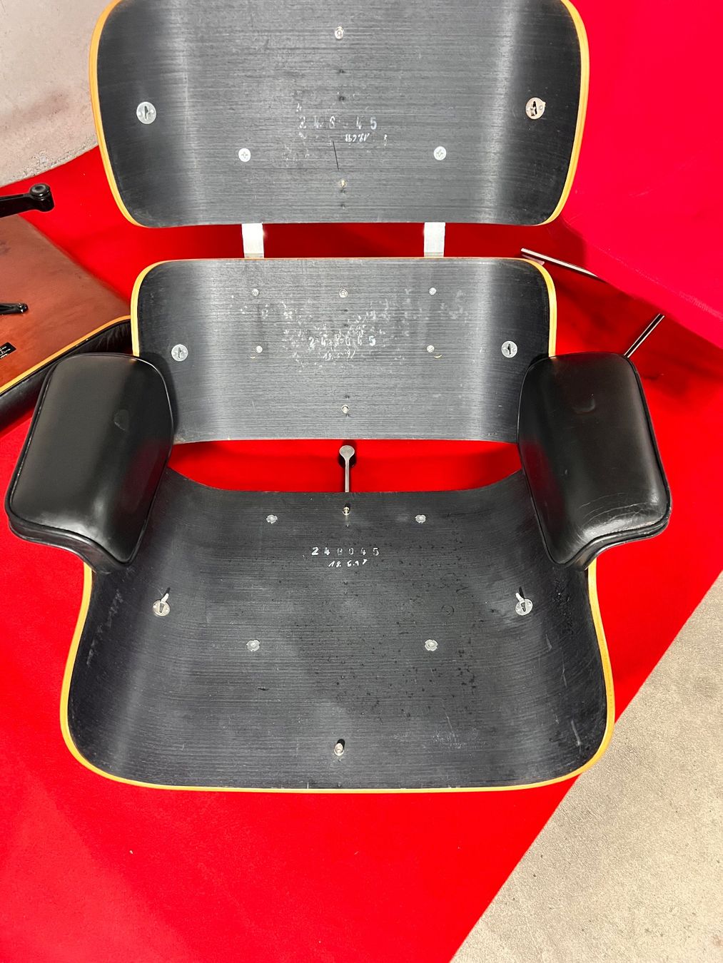Eames Chaises: DESIGN-KONVOLUT - EAMES- MIES V. D. ROHE - OFFECT - GIROFLEX – D'occasion à Ermatingen par DEESSEM 7