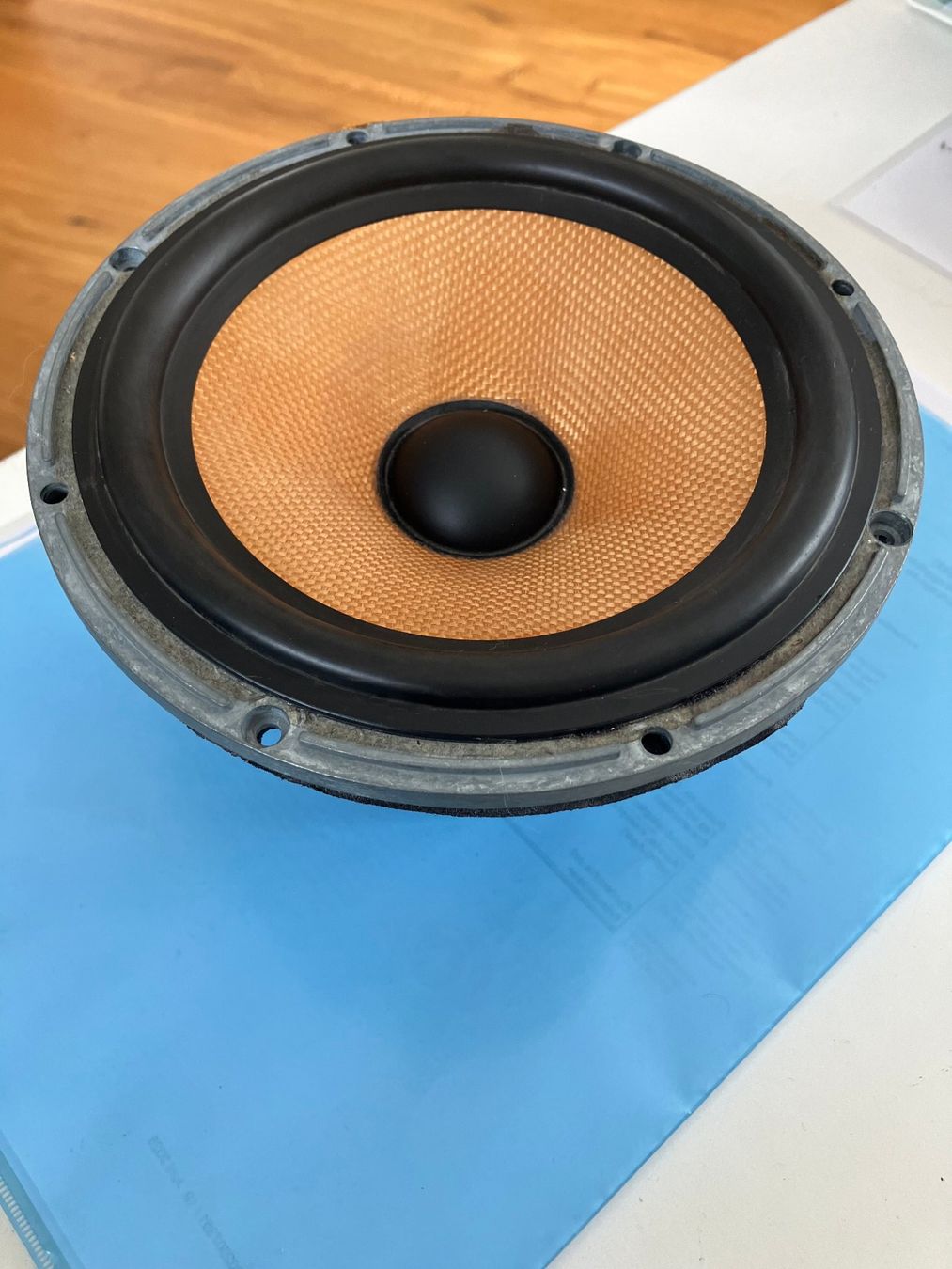 Bowers & Wilkins Casse acustiche: Bowers & Wilkins Matrix 803S2 – Usato da Hallau venduto da Slap2010