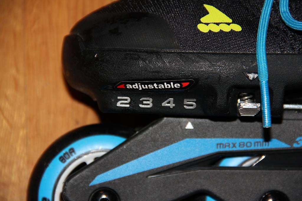 Pattini in linea & Pattini a rotelle: ROLLERBLADES (MICROBLADE 3WD Inline)  in der Gr. 33-36.5 – Usato da Zürich venduto da Mola80 3
