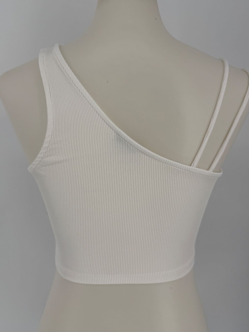 Bershka Tops: Crop Top Gr. S gerippt von Bershka – Gebraucht aus Auenstein von moin. 3
