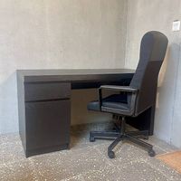 Bureau et chaise 