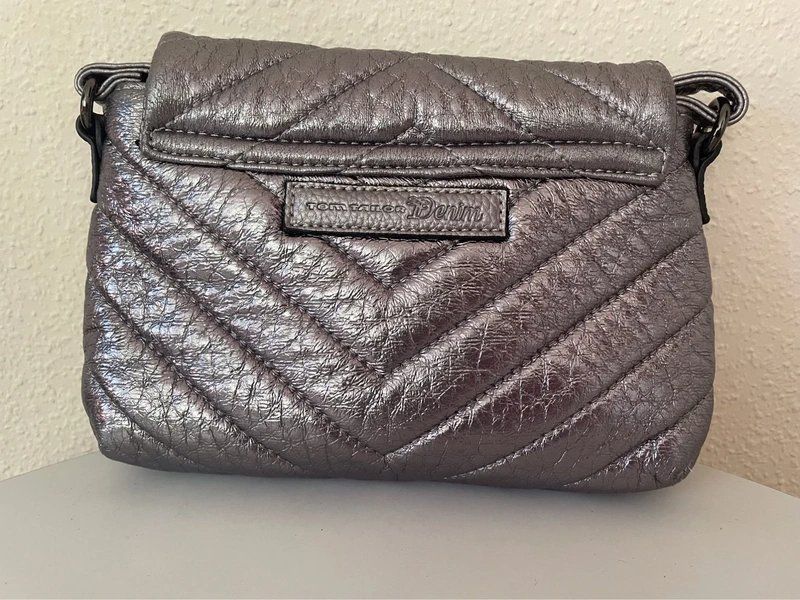 Tom Tailor Taschen für Damen: Tom Tailor Denim Umhängetasche – Gebraucht aus Winterthur von jul_v9wx 3