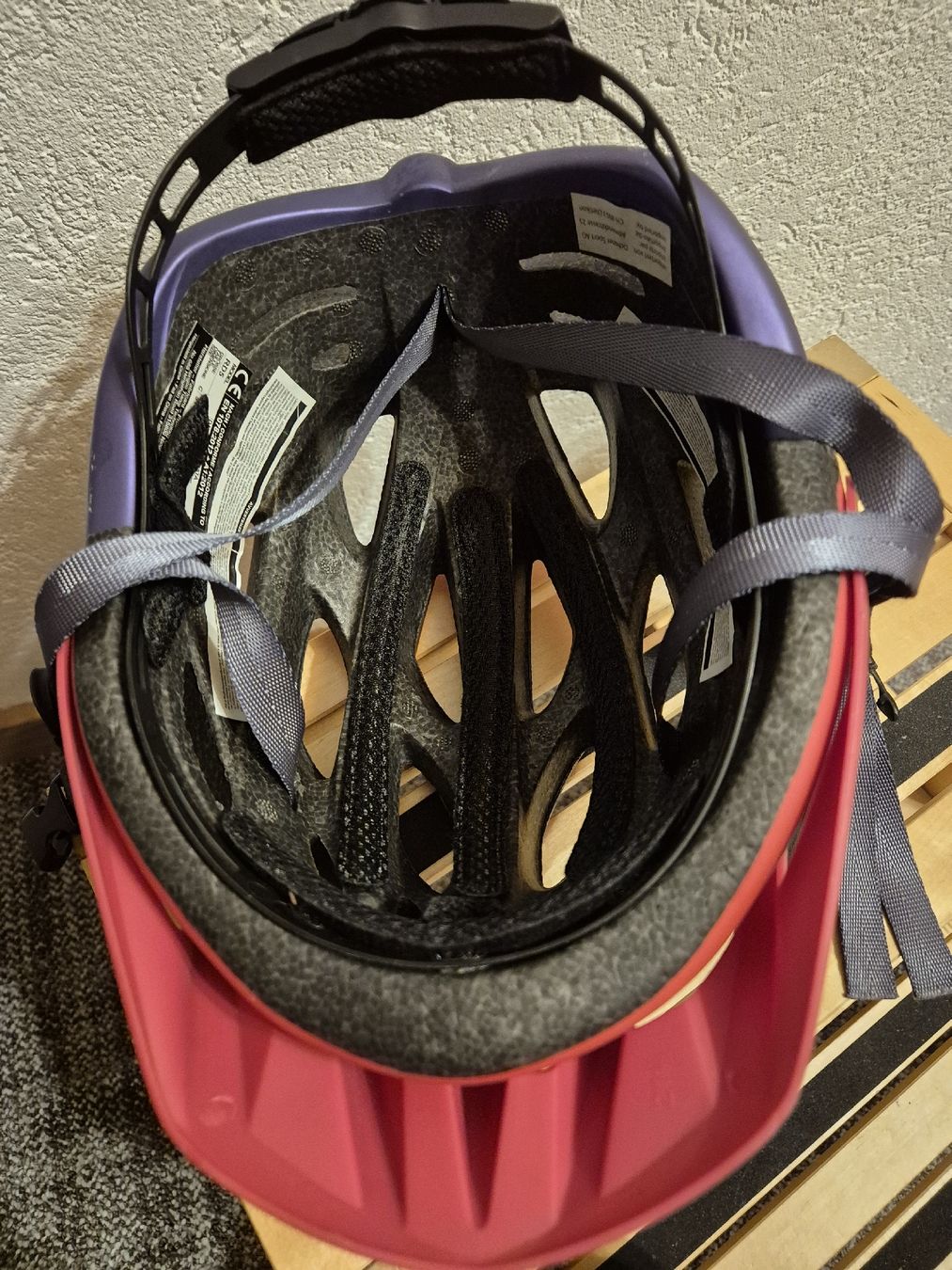 Stoke Caschi: Velohelm Stoke RD5 Grösse 51-55cm – Usato da Grindelwald venduto da Sala33 4