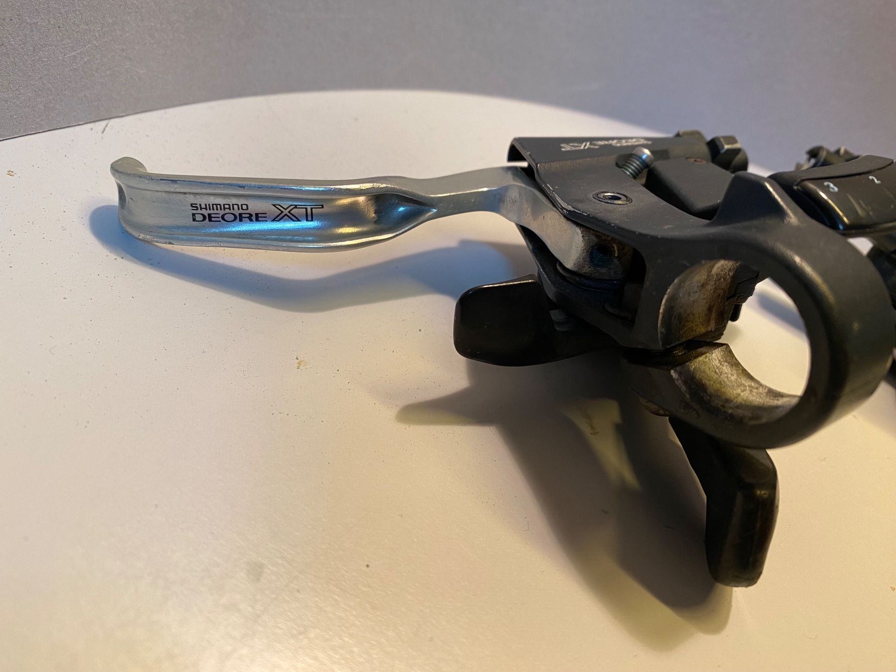 Shimano Ersatzteile: Retro Mtb SHIMANO XT Schalt-/Bremshebel 8fach – Gebraucht aus Grafstal von  2