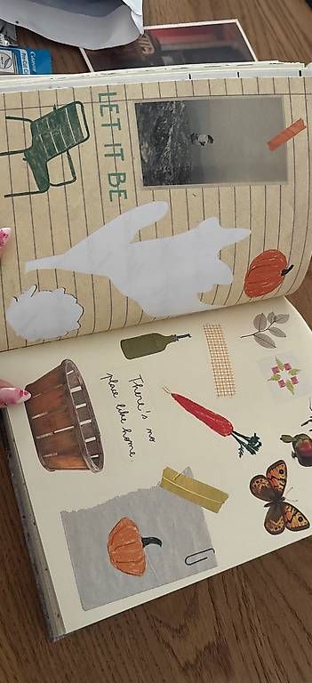 Bücher: Le Bazar- Stickerbuch – Gebraucht aus Egerkingen von lid_j22t 3