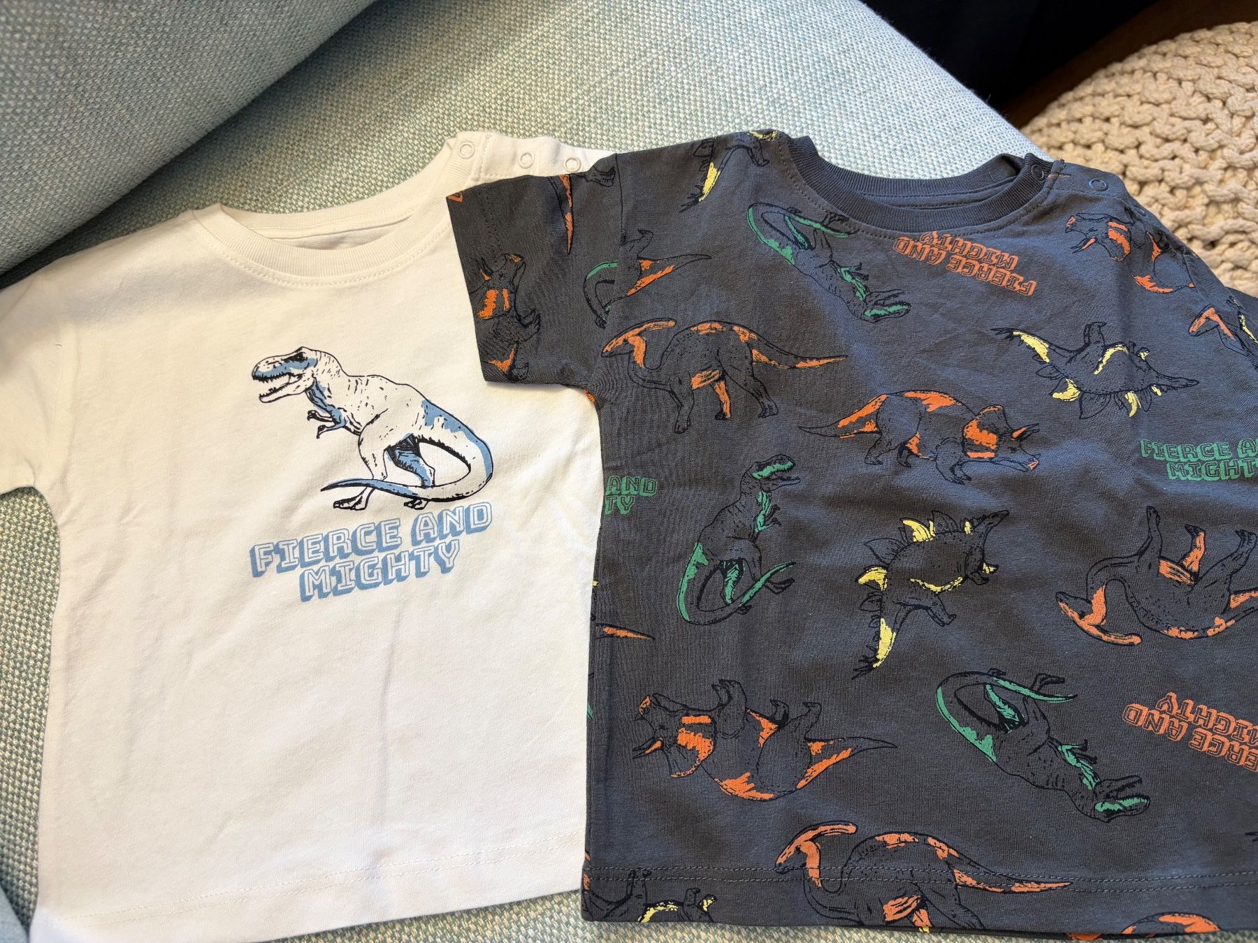 Camicie, Top & T-shirt: Tshirt Grösse 3-6 Monate, neu – Nuovo (secondo la descrizione) da Basel venduto da ullm