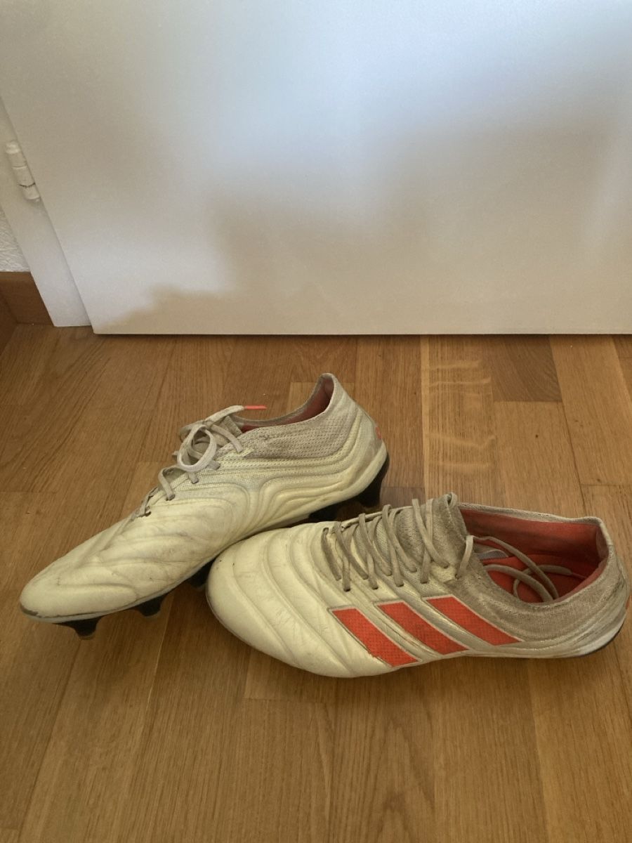 Adidas Scarpe da uomo: Chaussures de football – Usato da Biel/Bienne venduto da nie_8j7g