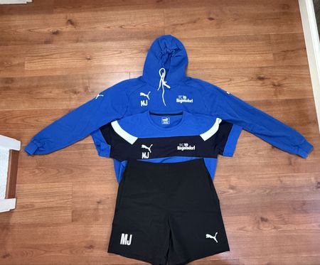 Puma FC Regensdorf Trainingsset Gr. M/L Hoodie Shirt Shorts