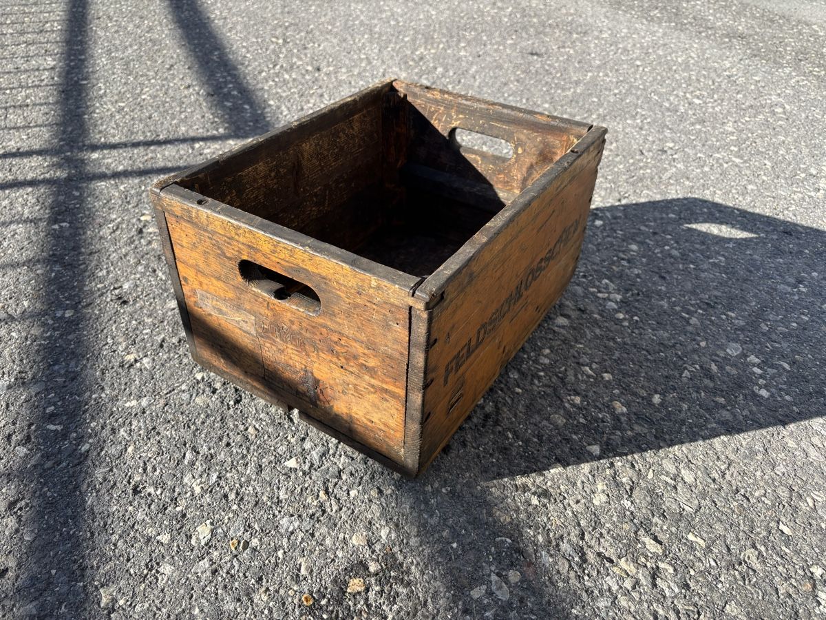 Casse di vino e birra: Feldschlösschen Kiste – Usato da Triesenberg venduto da eli_99z8 2
