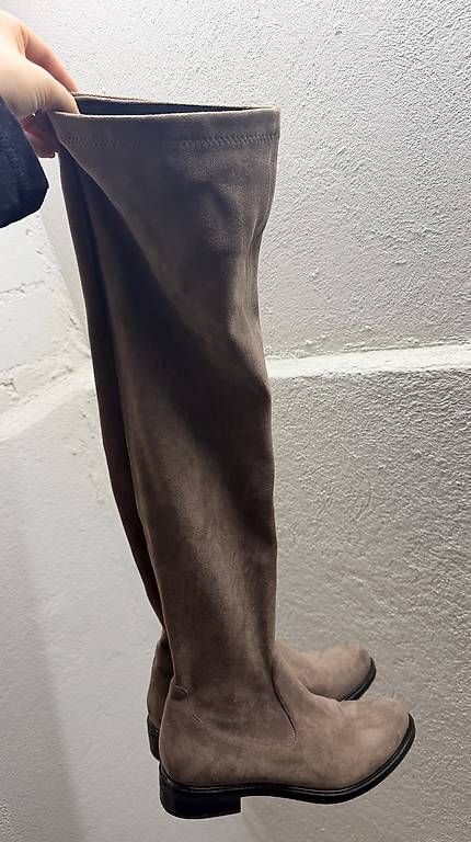 Scarpe da donna: Overknees Taupe Gr. 39 – Usato da Bern venduto da sshueli