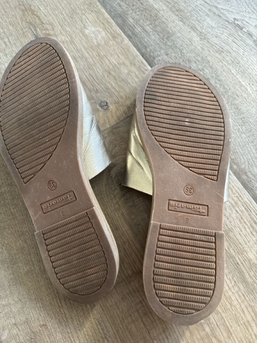 Scarpe da donna: Tamaris Sandalen Gold Grösse 39 – Usato da Jona venduto da Anastasia82 2