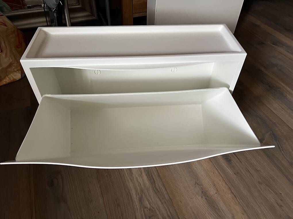 Ikea Regale: Ikea Trones weiss – Gebraucht aus Häusernmoos von RanaNo