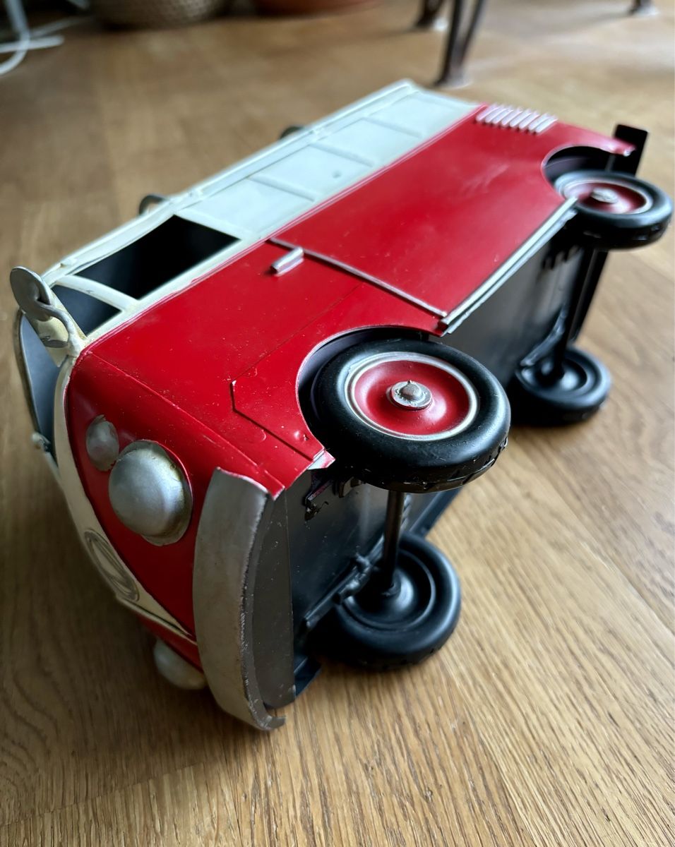 Alle Dekorationen: VW Bus Surf Vintage Deko aus Blech – Gebraucht aus Zürich von Limebach 2