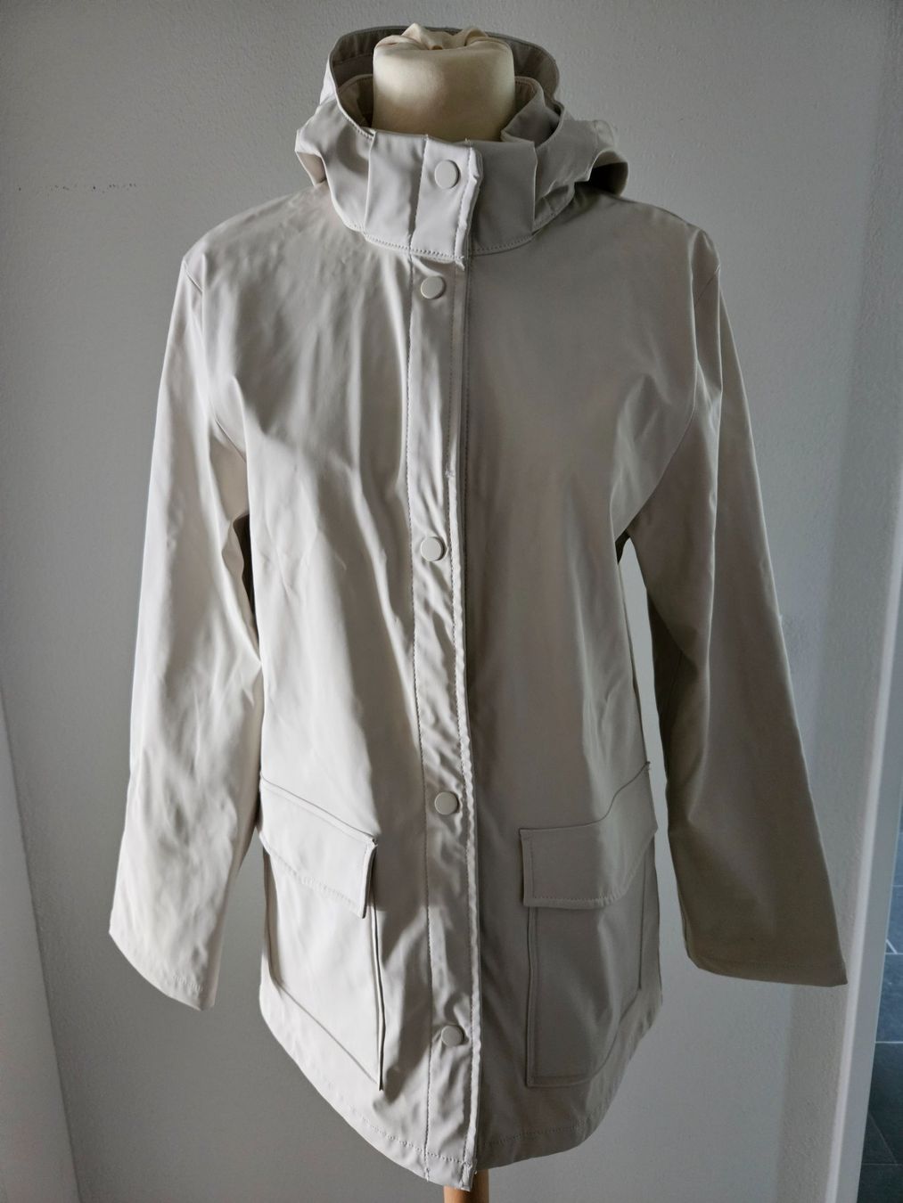 H&M Giacche & Cappotti: MÄDCHEN REGENJACKE VON H&M – Nuovo (secondo la descrizione) da Root venduto da LifestyleAccessoires