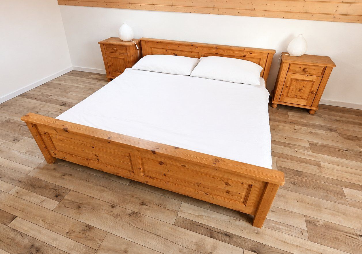 Betten: Doppelbett Kiefer – Gebraucht aus Hägglingen von Kanarienvogel 1
