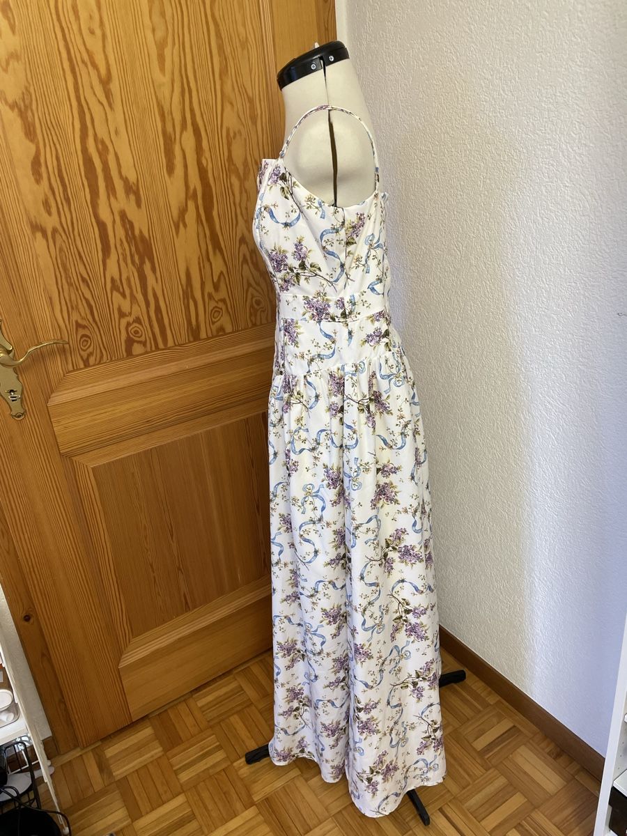 Vestiti: Sommerliches Maxikleid mit Blumenmuster, Grösse M – Nuovo (secondo la descrizione) da Dittingen venduto da nje_9nlt 2