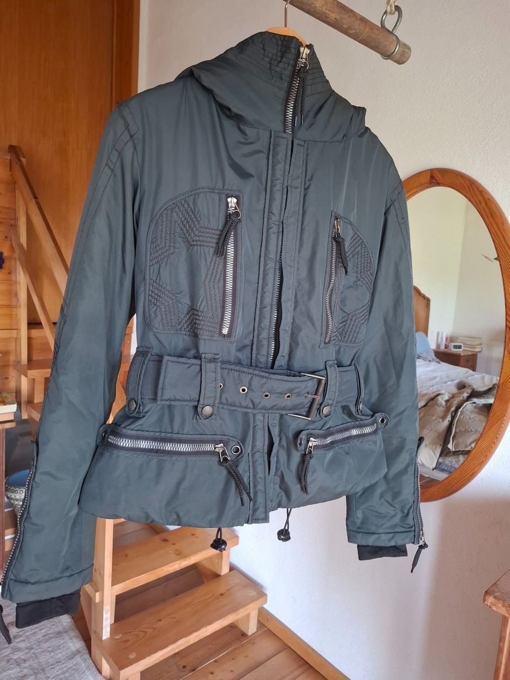 Jet Set Giacche: Giacca da sci Jet Set taglia 1 – Usato da Arzo venduto da bib_k6sc