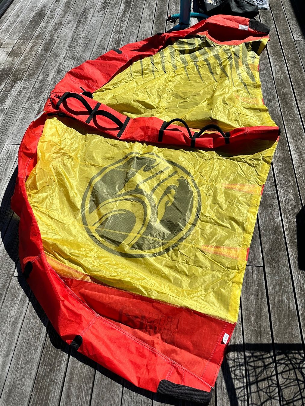 Surf: Cabrinha Cross Wing - Rot/Gelb – Nuovo e nell'imballaggio originale da Waedenswil venduto da Markfaris 2