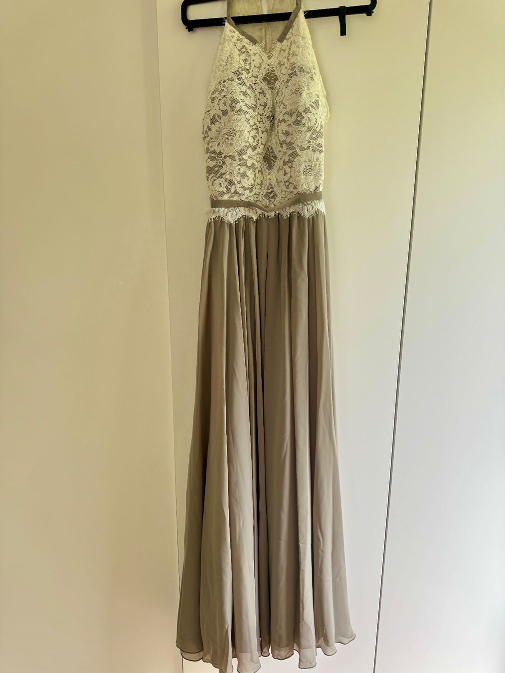JJ’s House Kleider: Abendkleid lang mit Spitzen-Oberteil – Gebraucht aus Herrliberg von kat_q7sj 3