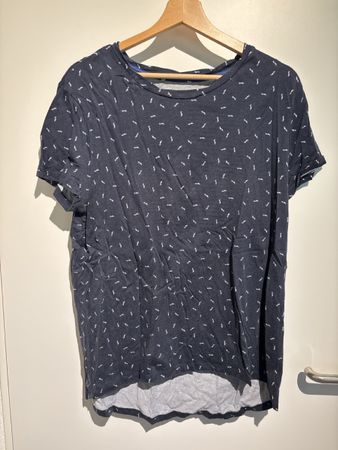 Dunkelblaues T-Shirt mit Muster, Gr. L, Top Zustand