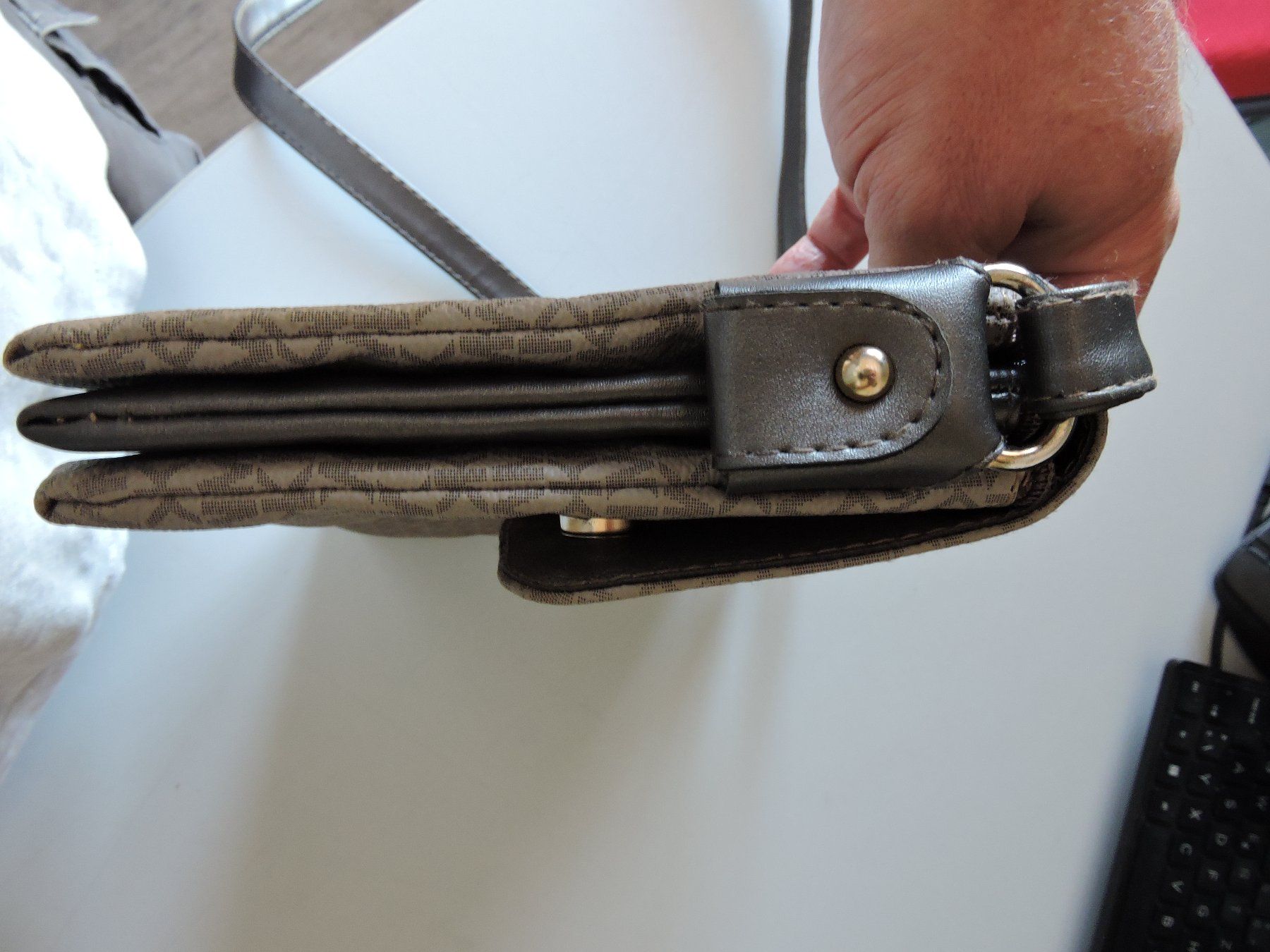 Michael Kors Taschen: Michael Kors Handtasche – Gebraucht aus Hauptwil von Borusse01 5