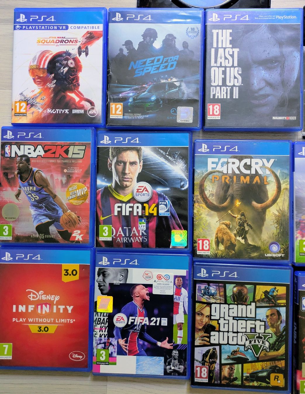 Sony Consoles: Lot PS4 + 3 manettes +16 jeux – D'occasion à Châtonnaye par Enjie 2