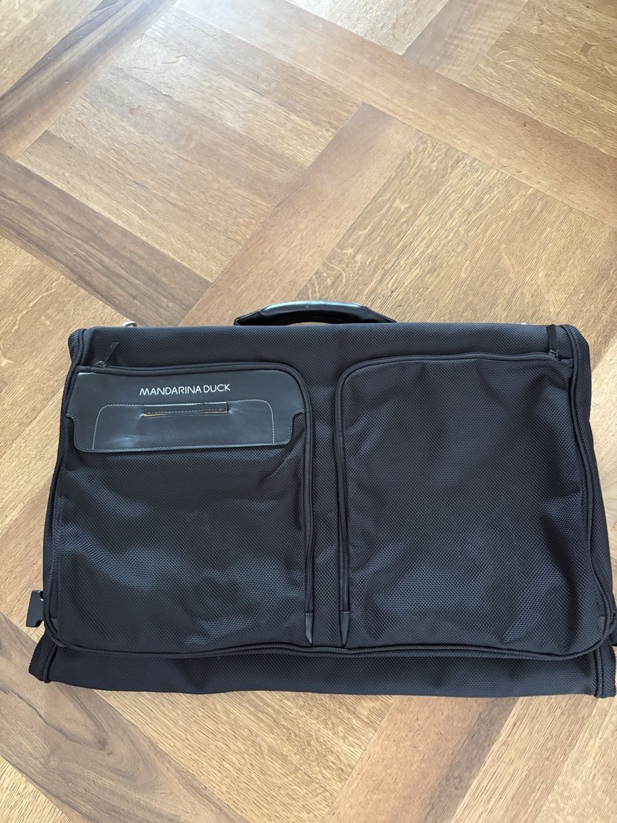 Mandarina Duck Valigie: Mandarina Duck Tasche – Usato da Bern venduto da Sean12