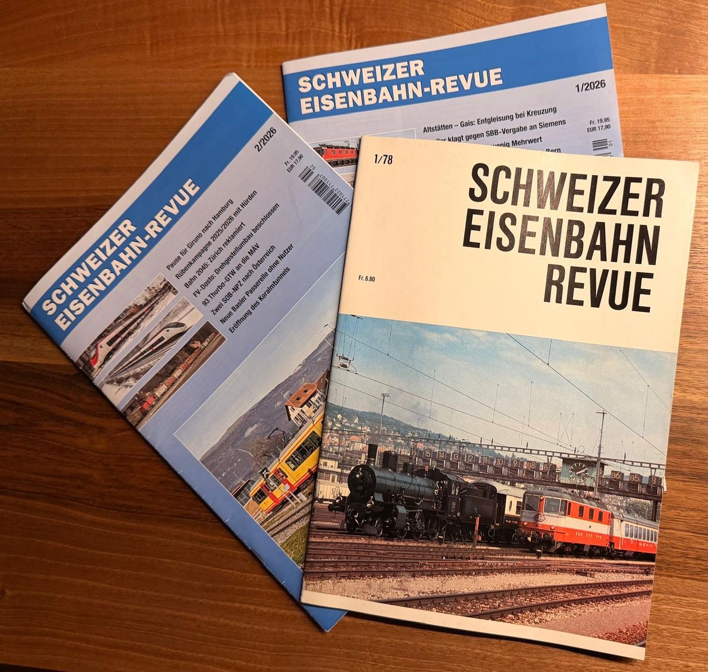 Zeitschriften & Magazine: Schweizer Eisenbahn Revue – Gebraucht aus Rickenbach - Sulz von Ehri3