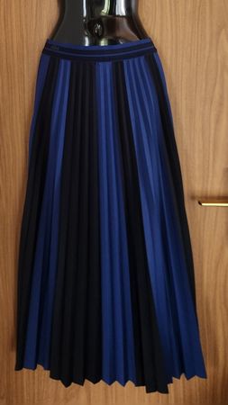 Jupe plissée Lacoste bleu/noir, taille M/L - État neuf! 