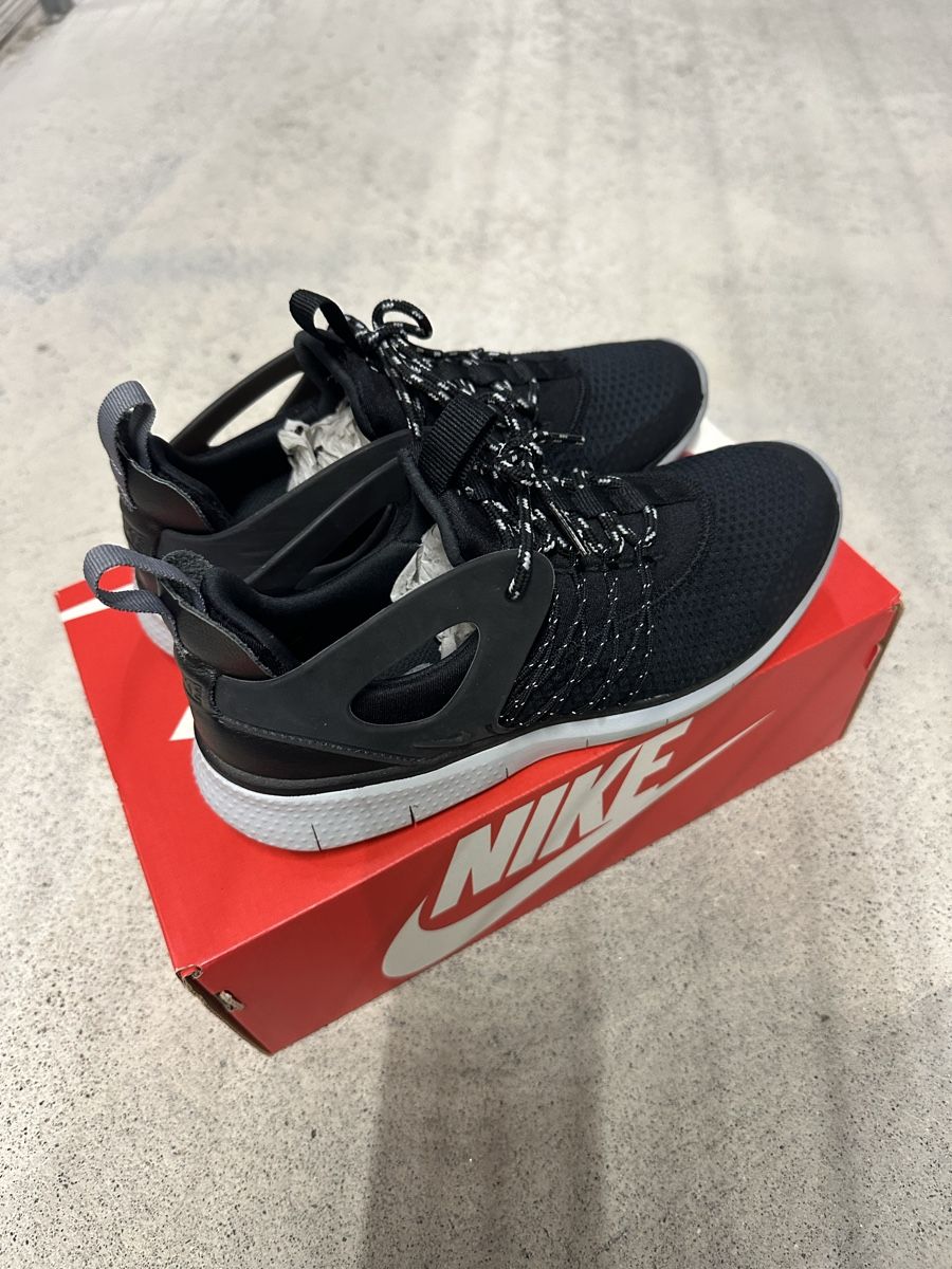 Nike Scarpe da donna: Burton Free Viritous Black Gr 37.5 – Usato da Niederlenz venduto da Shininglove 4