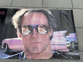 Pink Cadillac Werbebanner mit Clint Eastwood 