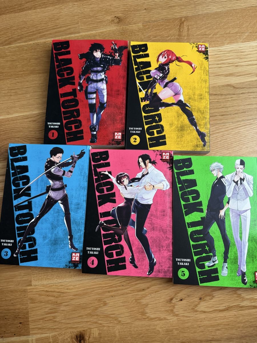 Fumetti: Manga, Black Torch Bände 1-5  – Usato da Basel venduto da Susana_