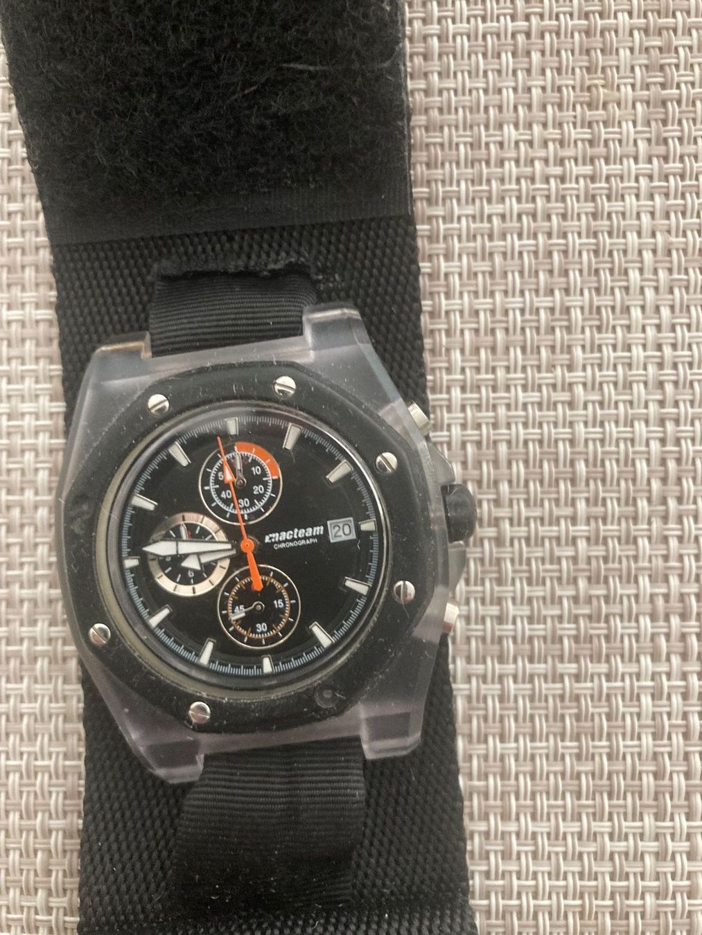 Orologi: Sportliche Uhr – Usato da Wilderswil venduto da Feldbach 2