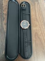 F 765 ) Schöne Swarovski Damen Uhr mit Lederband NEU