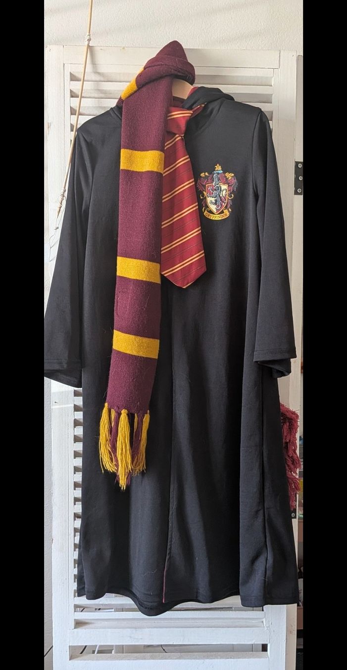 Costumi: Costume Harry Potter 122-128 – Nuovo (secondo la descrizione) da Courtételle venduto da Tamcha