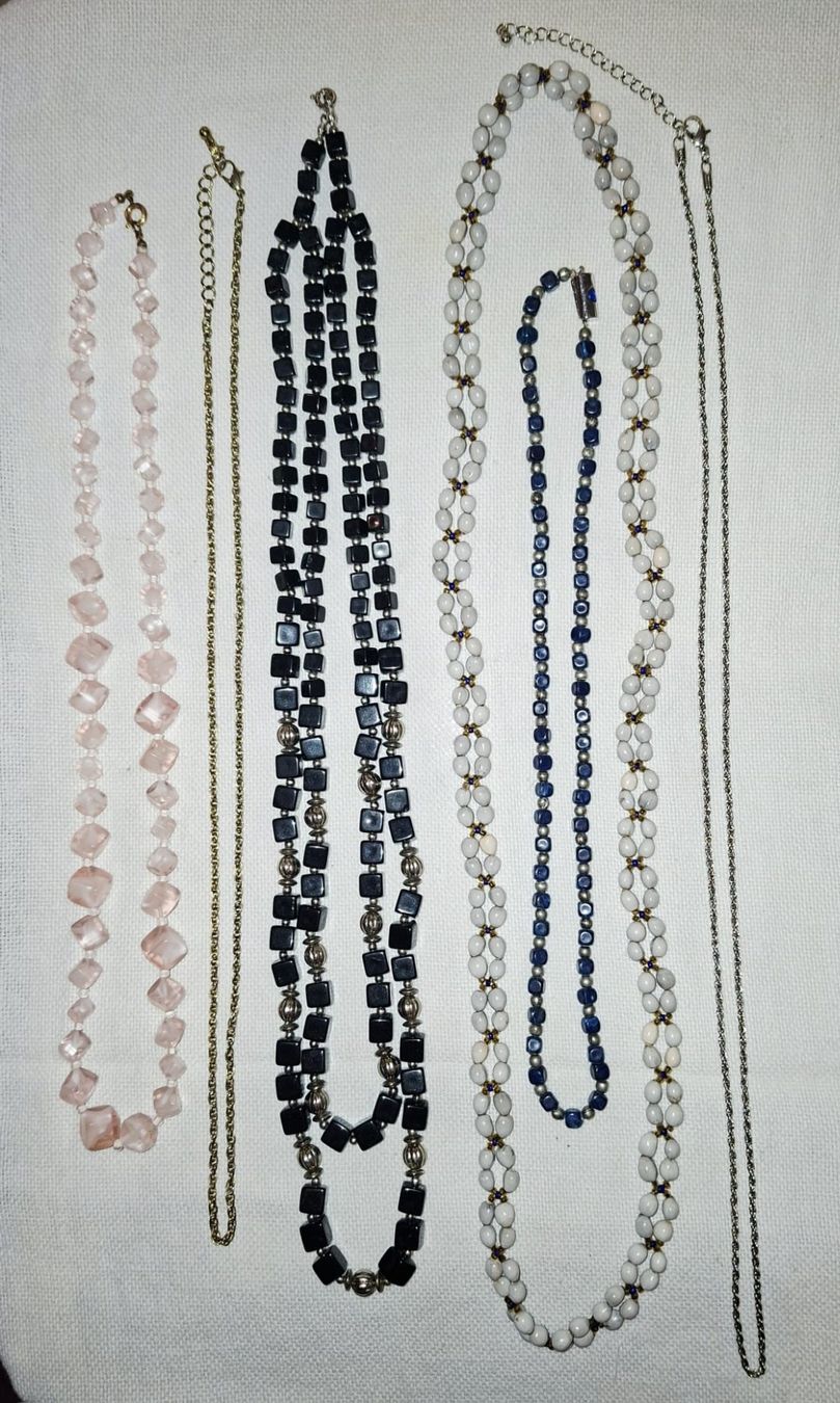 Sonstiger Schmuck: * 6 Halsketten * – Gebraucht aus Weiningen ZH von nic--ole 1