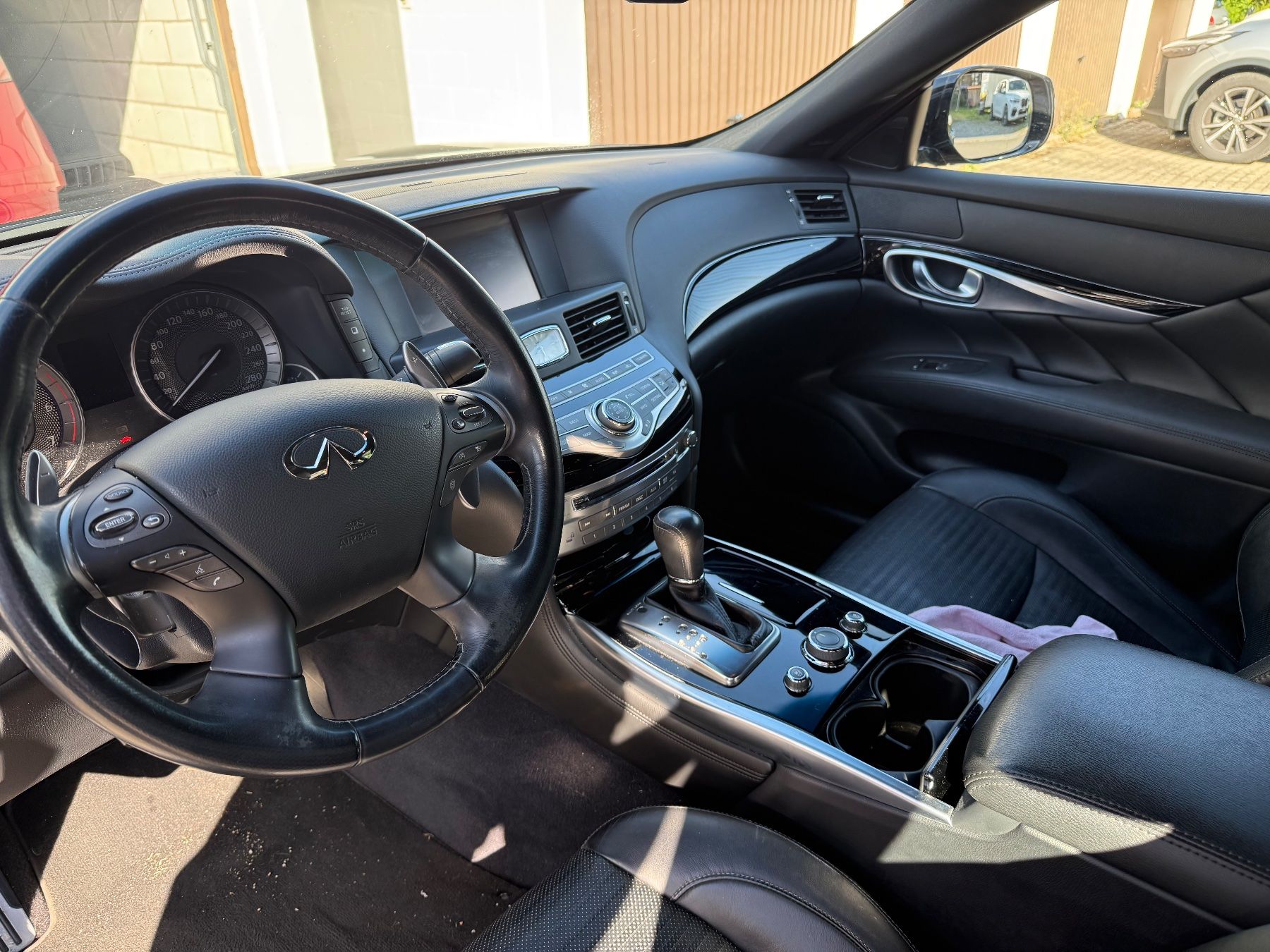 Infiniti Automobili: Infiniti Q70 Sport Tech 2.2d – Usato da Rietheim venduto da 0815anno 5