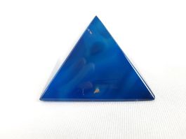 ACHAT-PYRAMIDE in Blau, ca. 80 mm