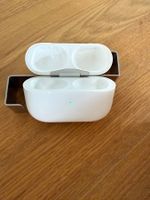 APPLE AirPods Pro 2 Charging Case