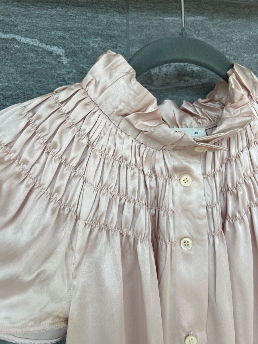 Camicette: Prada blouse size 40 pink silk smocked short sleeve good con – Usato da Luzern venduto da TIsabel 1