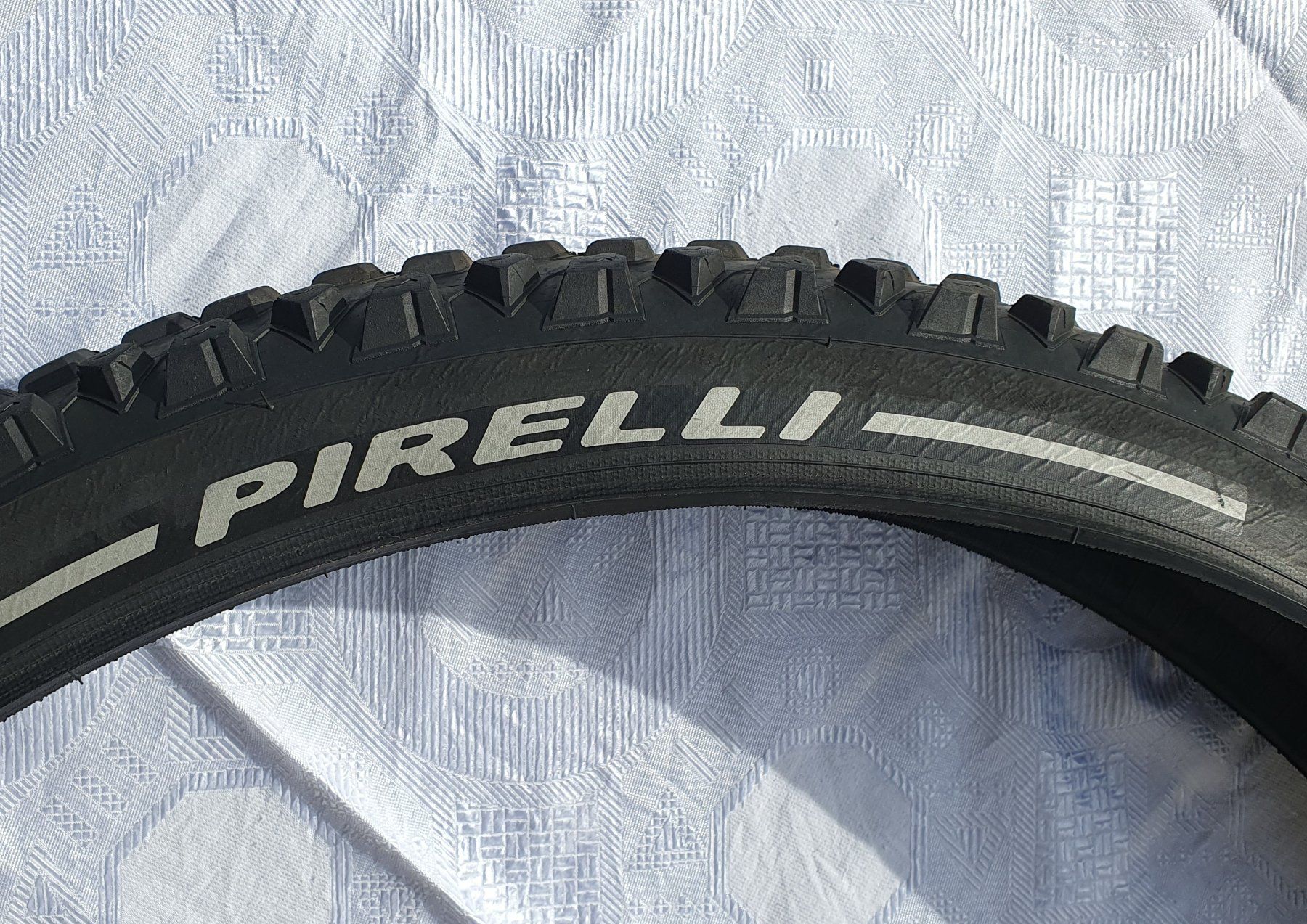 Pirelli Pneumatici & Ruote complete: PIRELLI SCORPION E-MTB S 27.5 x 2.6 REIFEN – Usato da Sirnach venduto da GaudiBLC 1