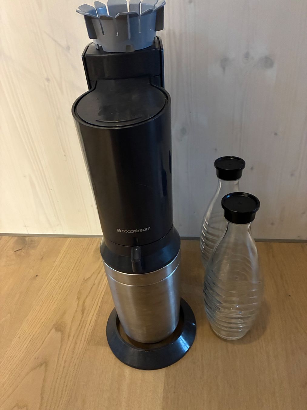 Sodastream Elettrodomestici da cucina: Sodastream inkl. 2 Glasflaschen – Usato da Rapperswil SG venduto da Jaeger88