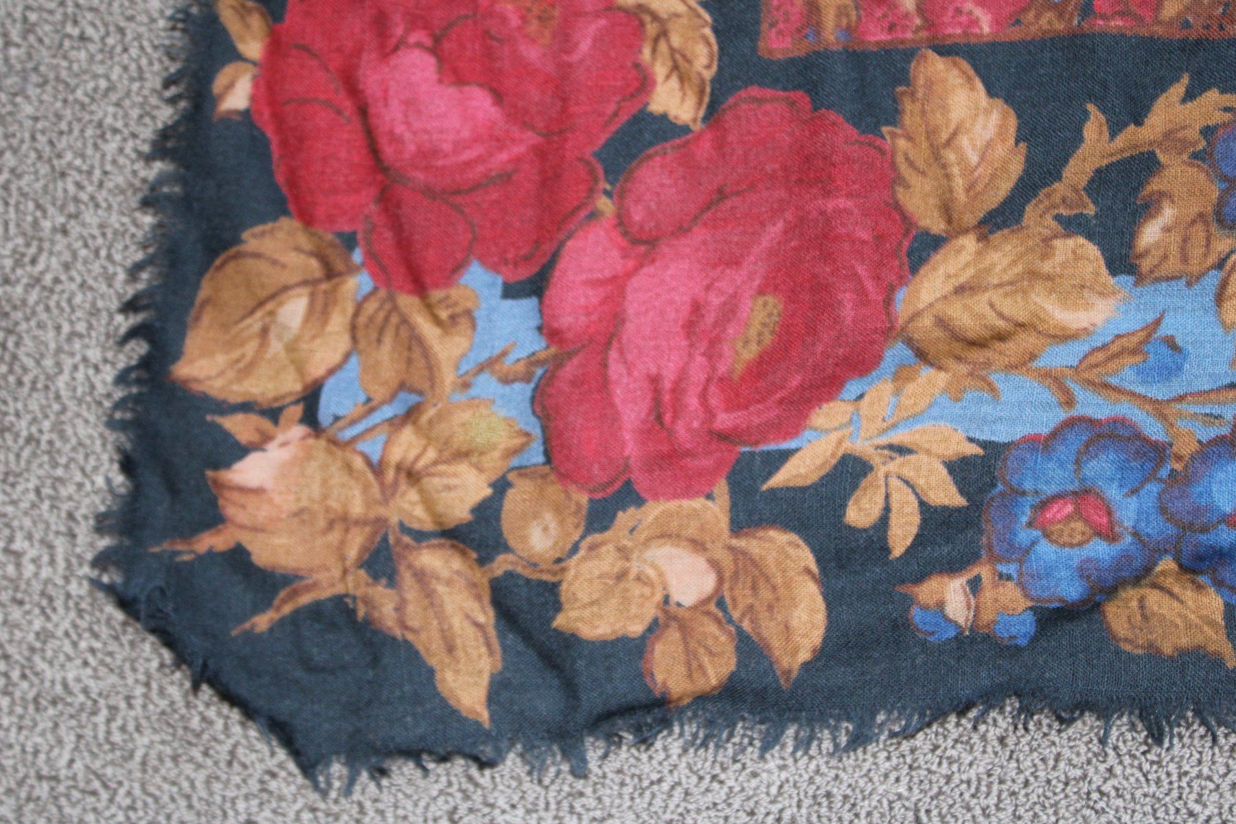 Foulard & Sciarpe: Tuch – Usato da Schaan venduto da antikes_und_kurioses 2