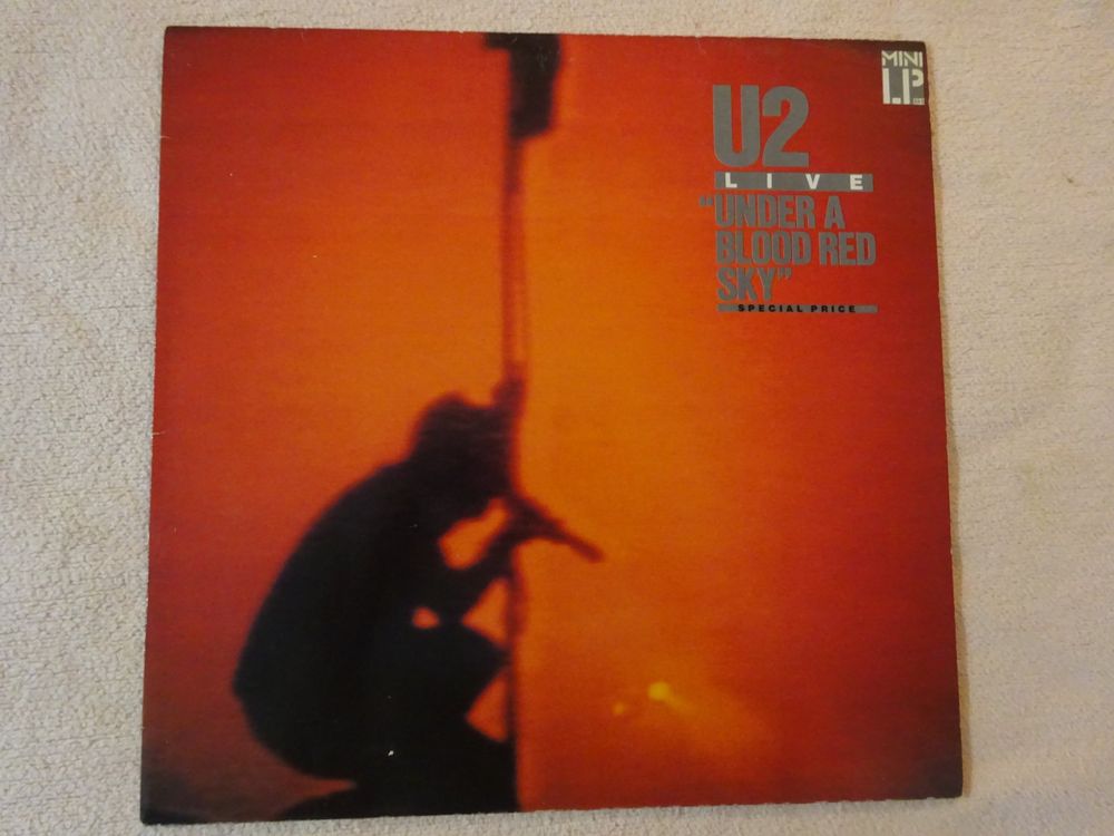 U2 ***UNDER A BLOOD RED SKY ***EXCELLENT (Gebraucht) in Luzern für CHF ...